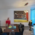Sunbox Apartment *