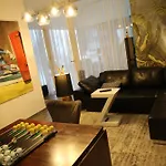 Sunbox Apartment *
