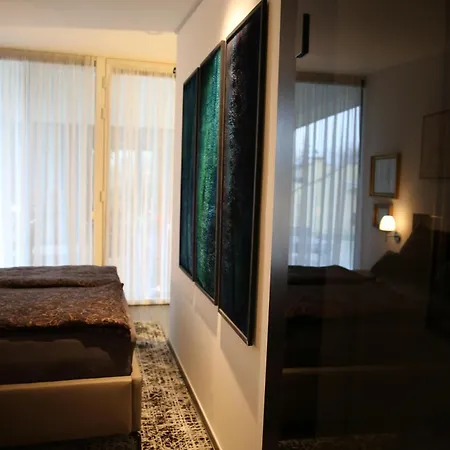 Sunbox アパート *