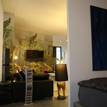 Sunbox アパート *